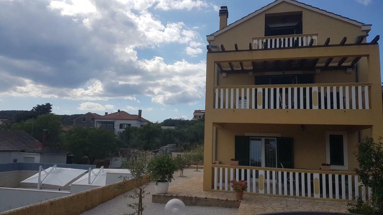 Apartment Azaleja Sali Exterior foto